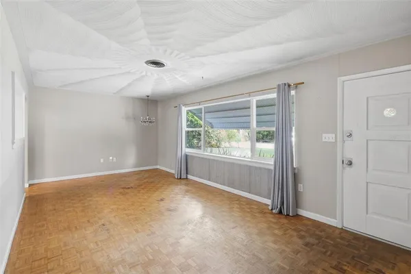 $249,900 | 1410 West Chelsea Avenue, DeLand, FL 32720