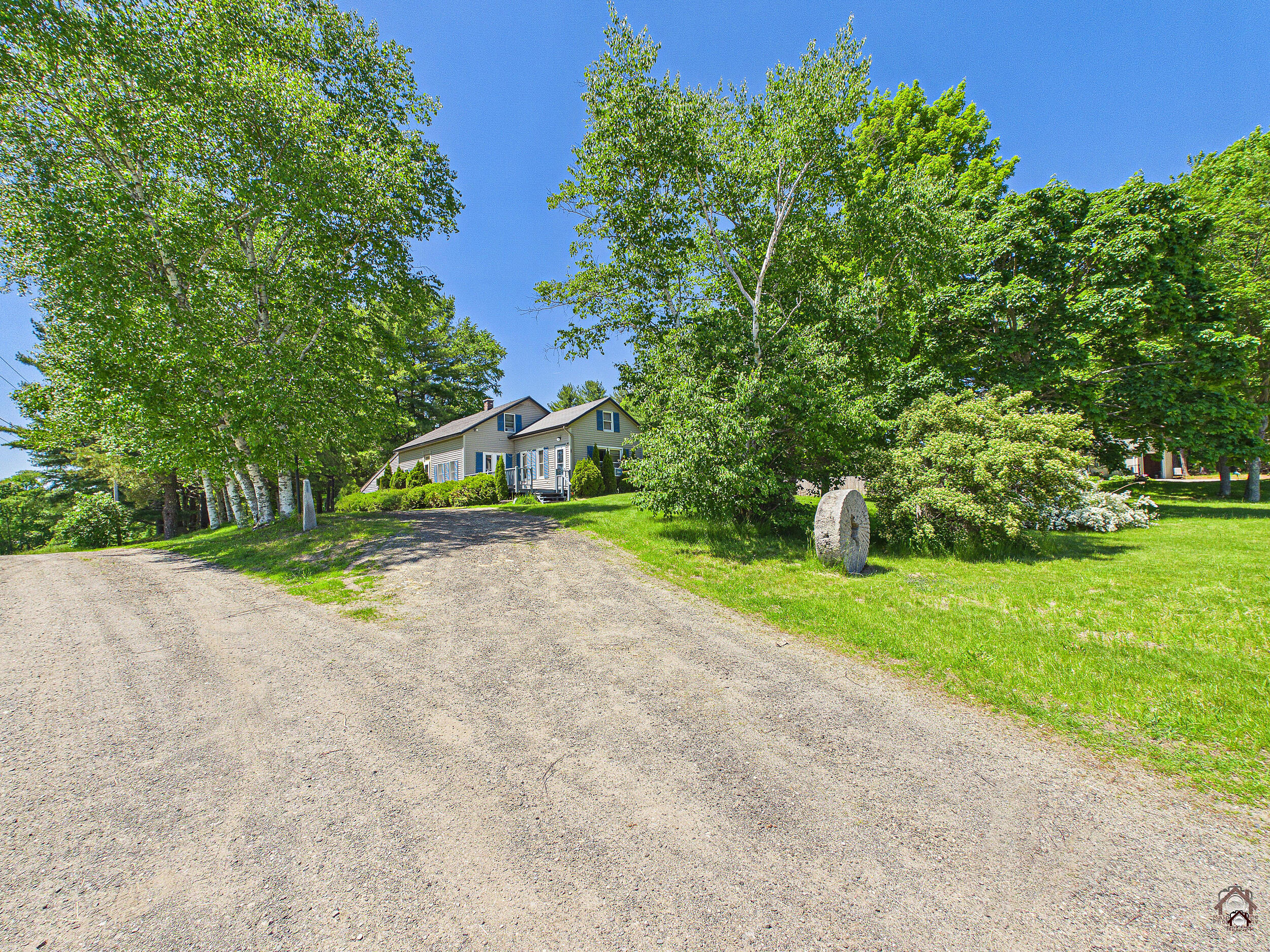 1 Janabye Lane Hallowell, ME 04347 - Photo 5 of 47 122-f7nwd7l-lp-102