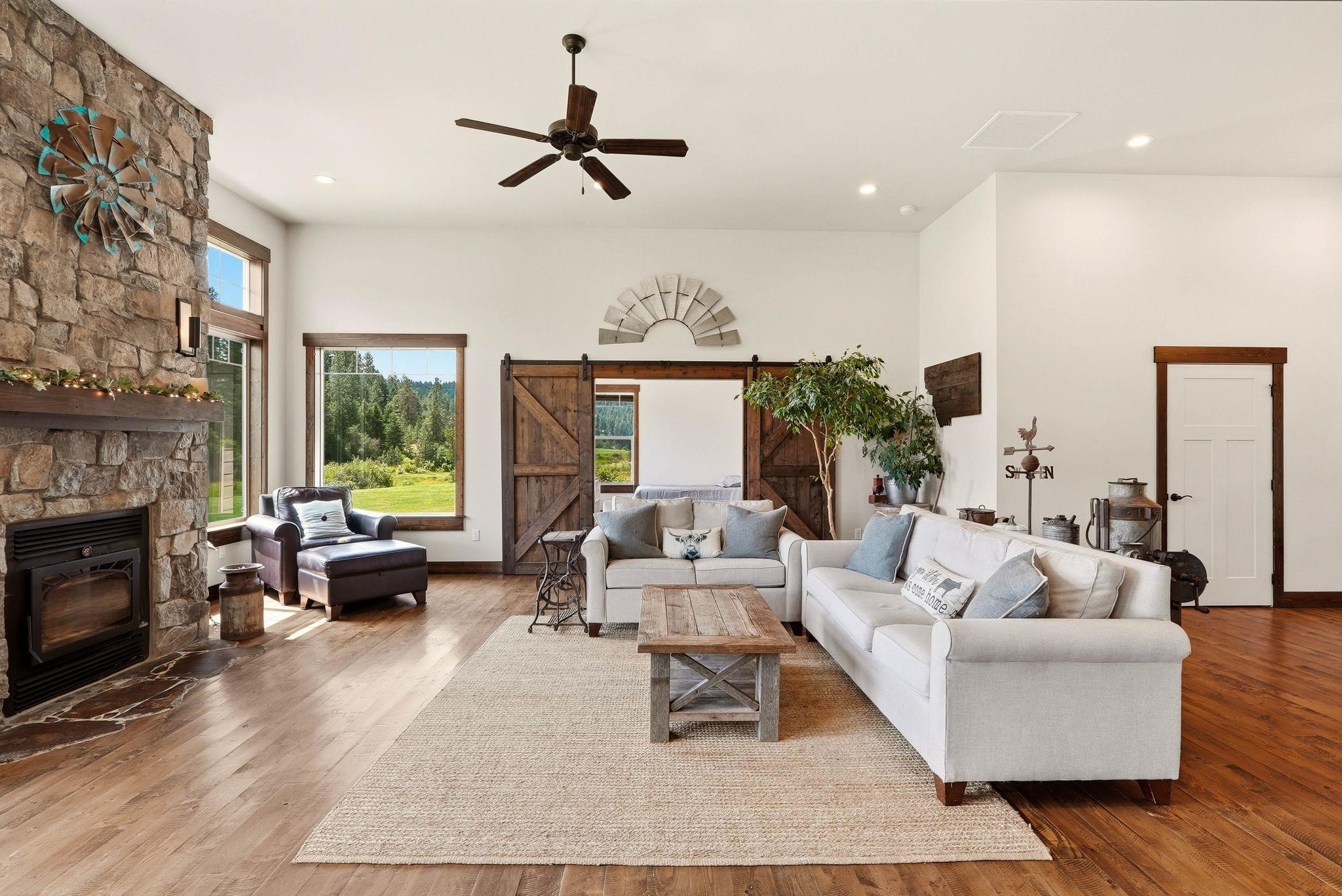 10638 South Hangman Valley Road Spokane, WA 99224 - Photo 11 of 49