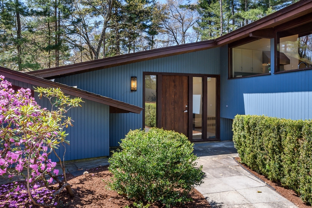 54 Campbell Road Wayland, MA 01778 - Photo 1 of 20