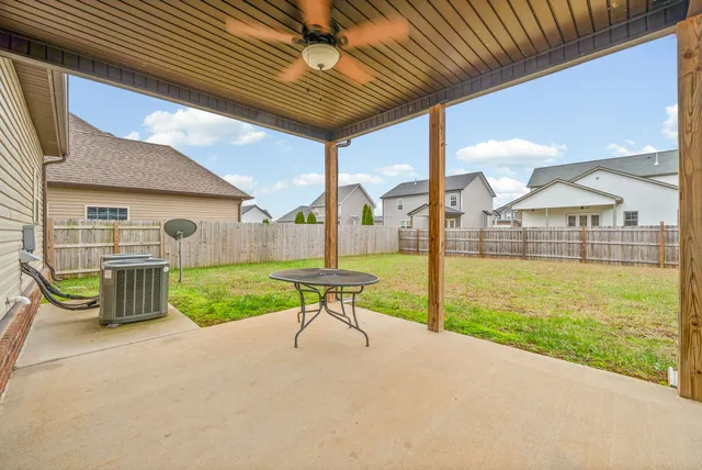 a view of an house with swimming pool