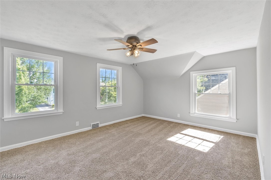 3738 Bainbridge Road Cleveland Heights, OH 44118 - Photo 18 of 31