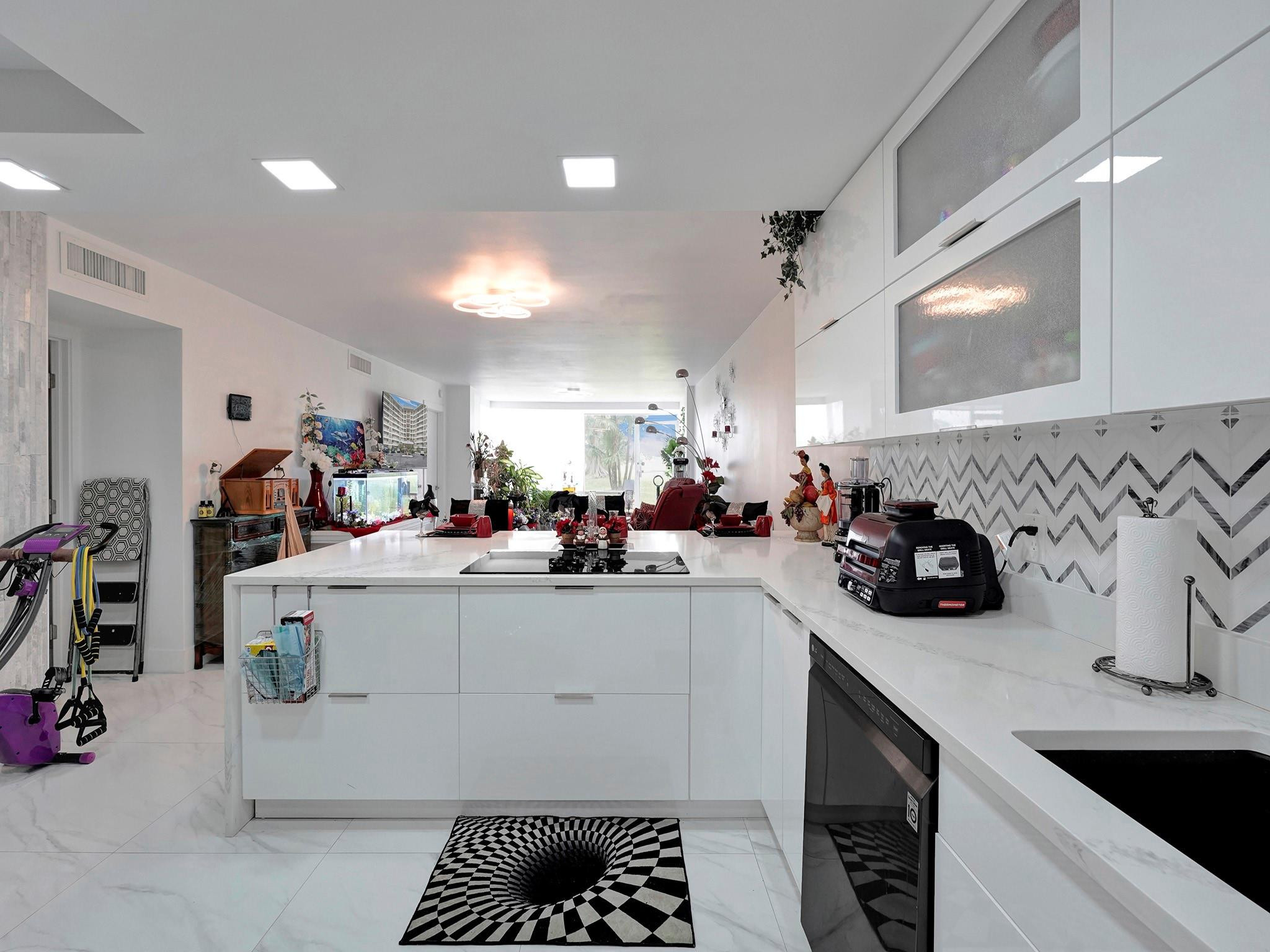 3090 North Course Drive, Unit 104 Pompano Beach, FL 33069 - Photo 4 of 22 Photo 4