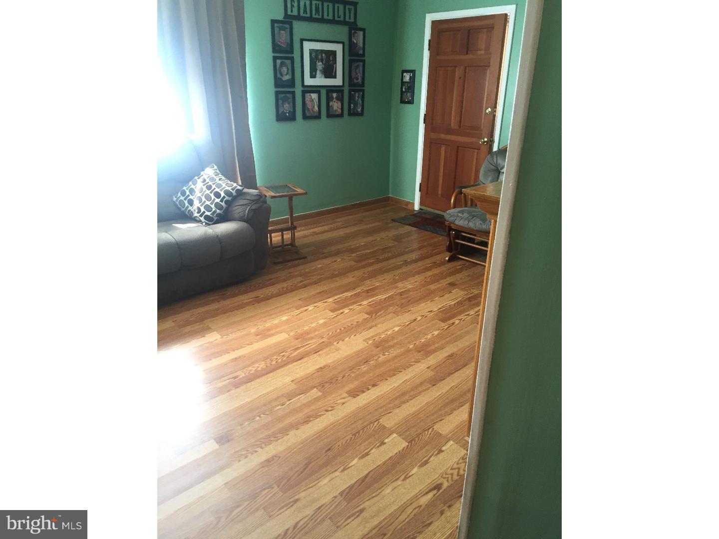 645 Colebrook Road Philadelphia, PA 19115 - Photo 4 of 25 Gallery Image 4