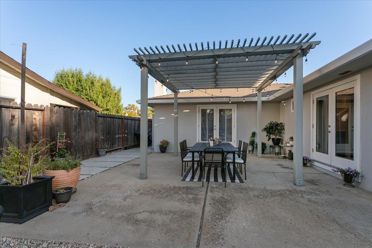 751 Eschenburg Drive Gilroy, CA 95020 - Photo 36 of 39 a patio with table and chairs
