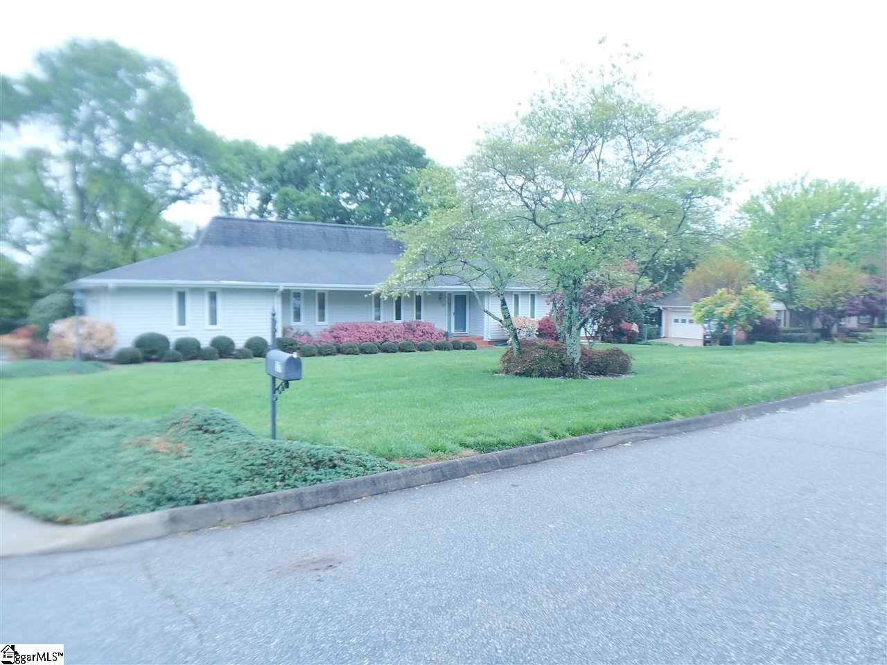 17 Parliament Road Greenville, SC 29615 - Photo 1 of 21 Gallery Image 1