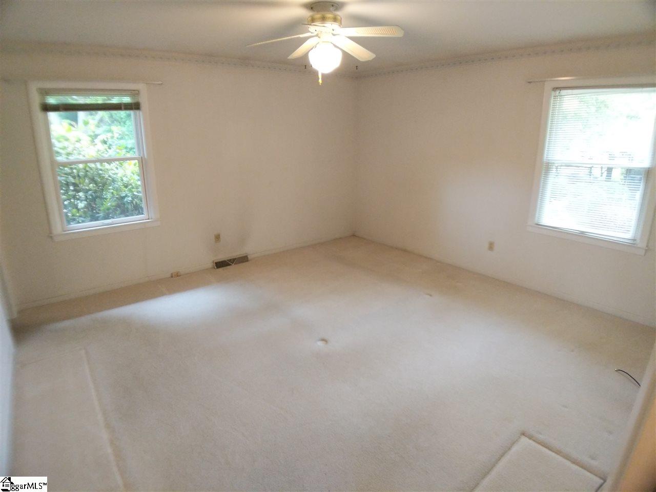 17 Parliament Road Greenville, SC 29615 - Photo 20 of 21 Gallery Image 20