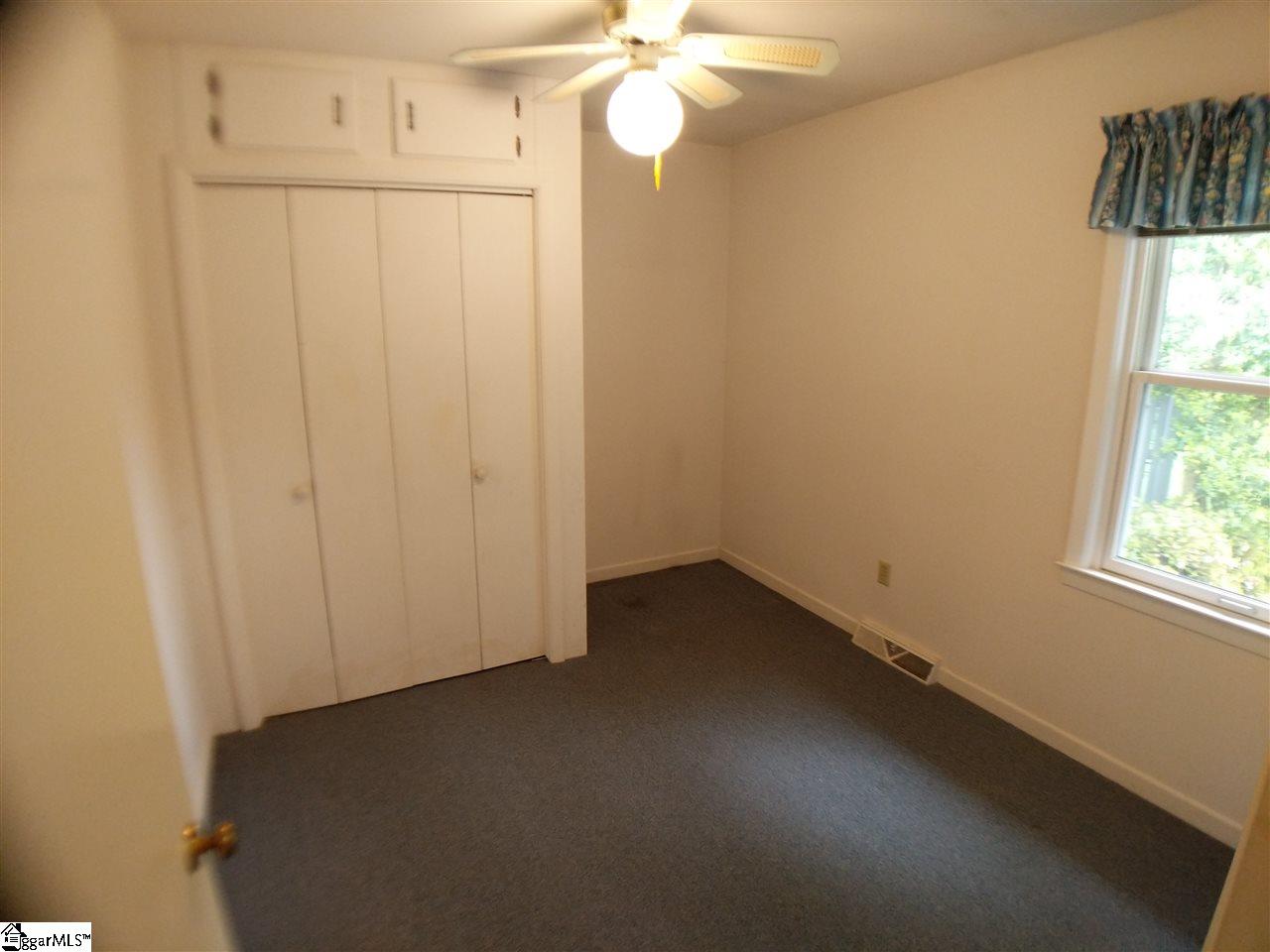 17 Parliament Road Greenville, SC 29615 - Photo 7 of 21 Gallery Image 7
