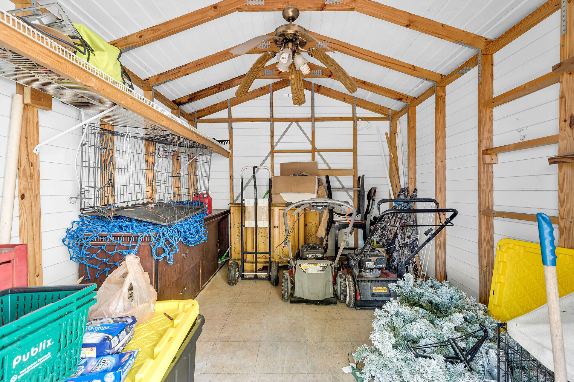 802 Largo Road Key Largo, FL 33037 - Photo 25 of 28 Storage