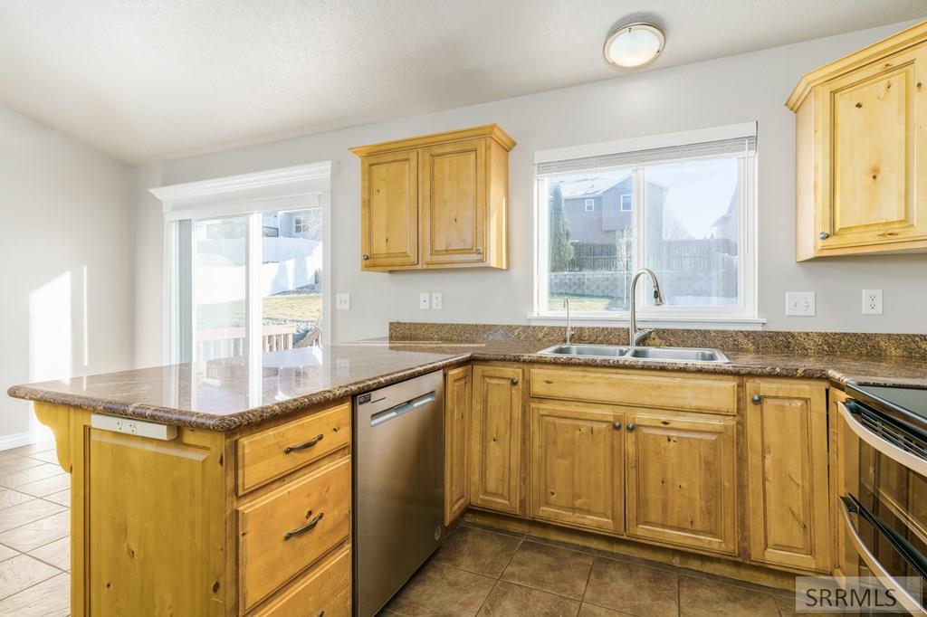 1576 Spaulding Lane Pocatello, ID 83201 - Photo 12 of 50