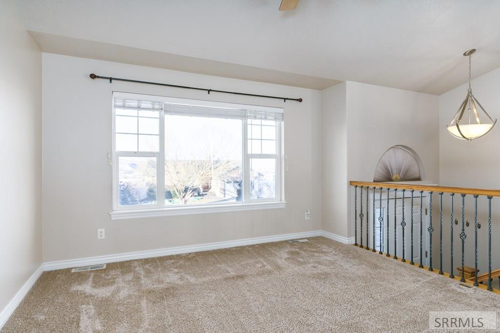 1576 Spaulding Lane Pocatello, ID 83201 - Photo 4 of 50