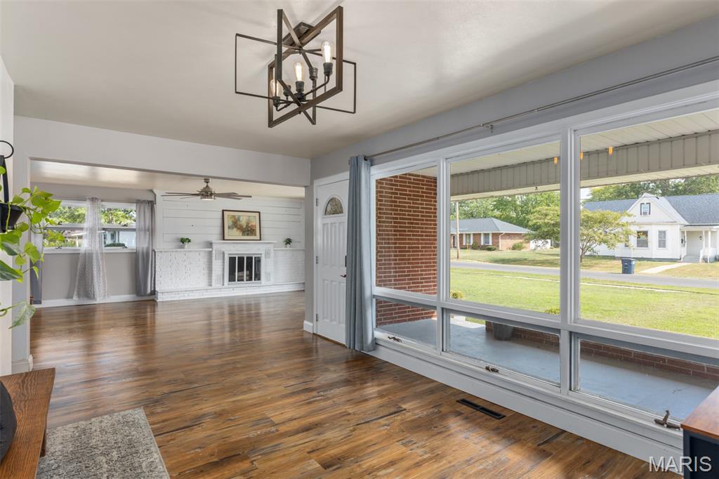 1107 West 6th Street Staunton, IL 62088 - Photo 9 of 29