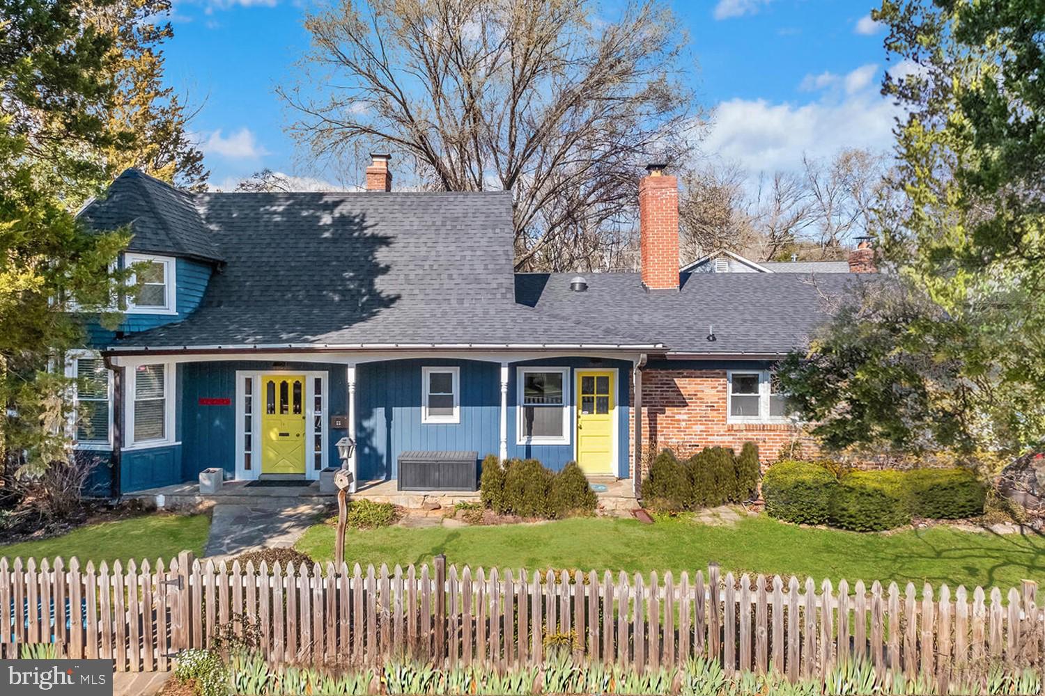 5 Vassar Circle Glen Echo, MD 20812 - Photo 2 of 46 Fully Fenced-In Yard