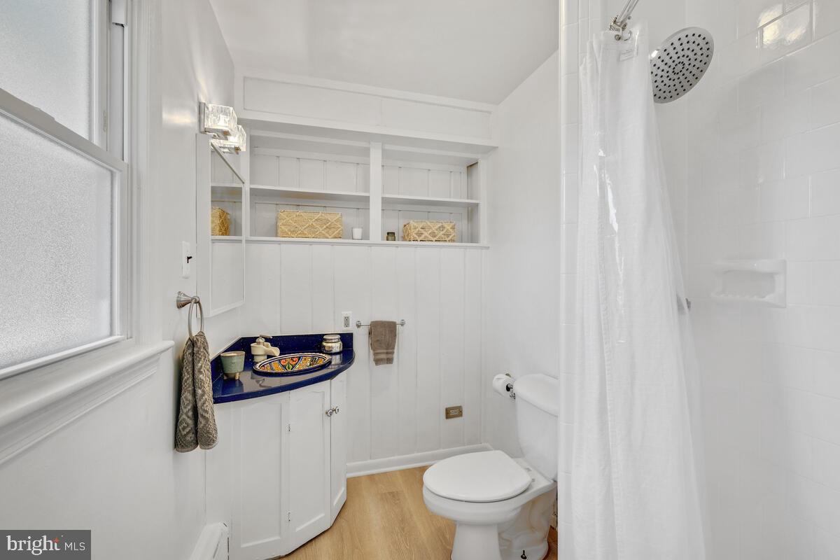 5 Vassar Circle Glen Echo, MD 20812 - Photo 26 of 46 Main level bathroom