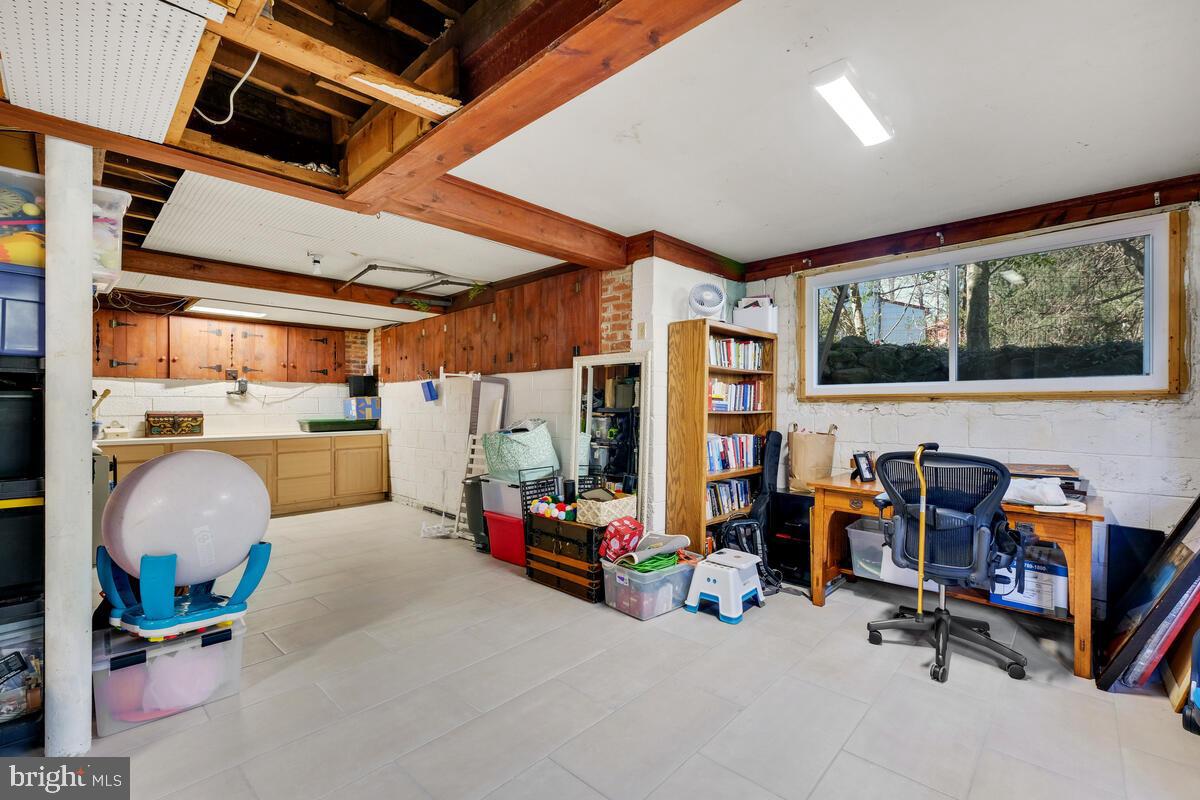 5 Vassar Circle Glen Echo, MD 20812 - Photo 40 of 46 Large Storage Area