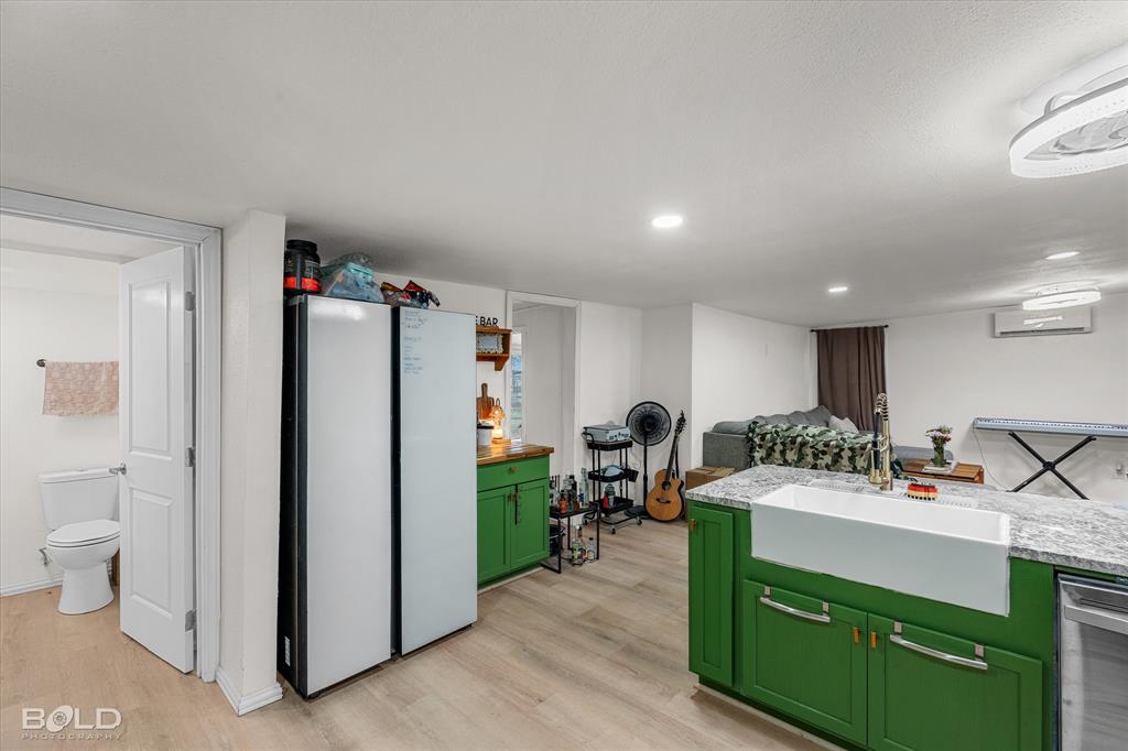 116 Thomas Street Oil City, LA 71061 - Photo 6 of 31