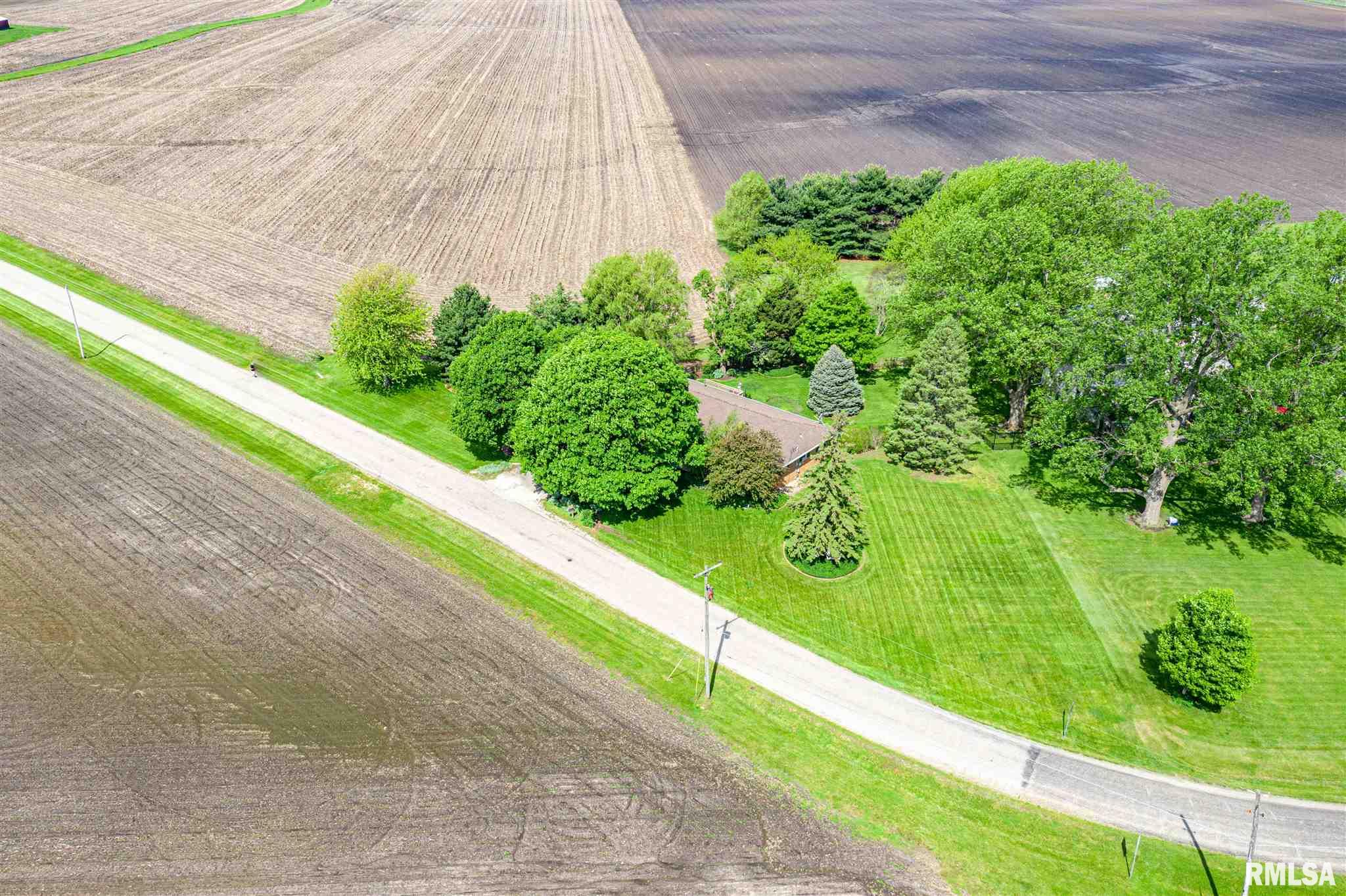 13499 Antioch Road Tremont, IL 61568 - Photo 7 of 46