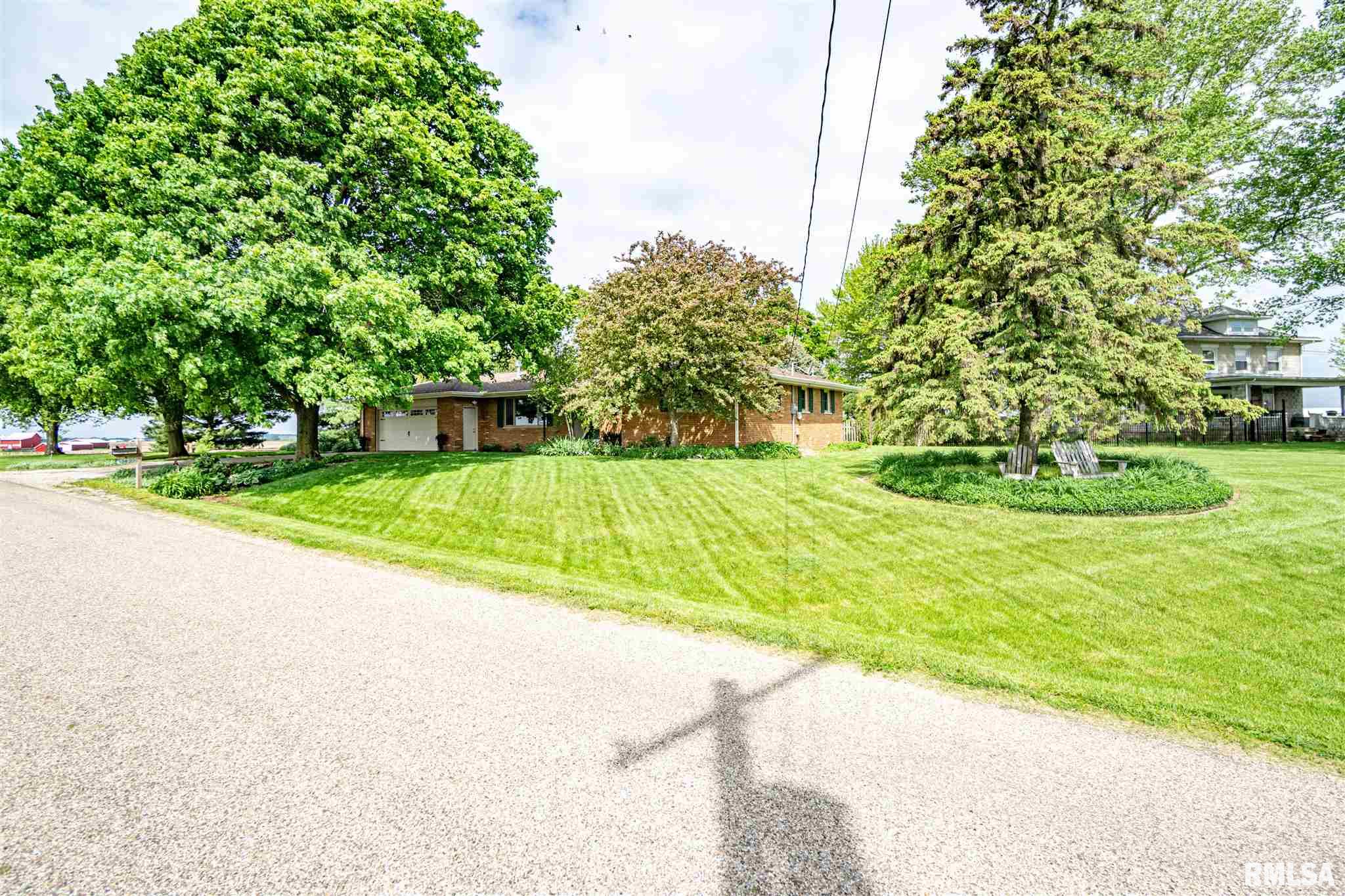 13499 Antioch Road Tremont, IL 61568 - Photo 8 of 46