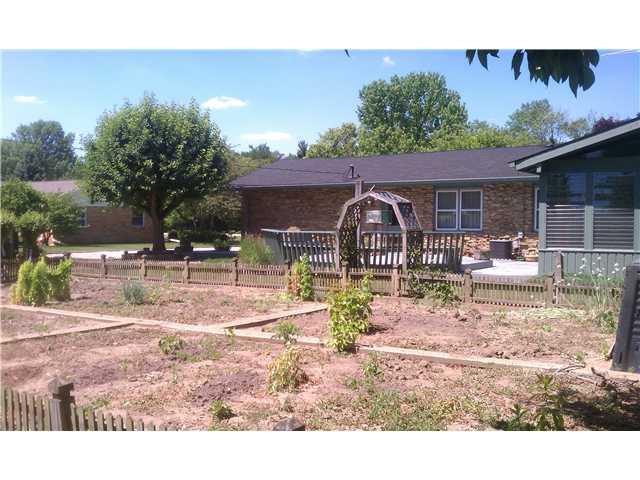 7159 Lantern Road Indianapolis, IN 46256 - Photo 10 of 17 Gallery Image 10
