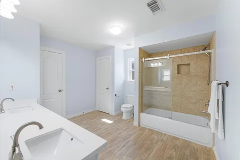 $929,000 | 1622 Cottage Landing Lane, Houston, TX 77077