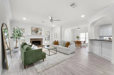 $945,000 | 1622 Cottage Landing Lane, Houston, TX 77077