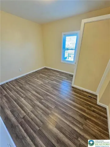 $1,995 | 909 South Hall Street, Allentown, PA 18103