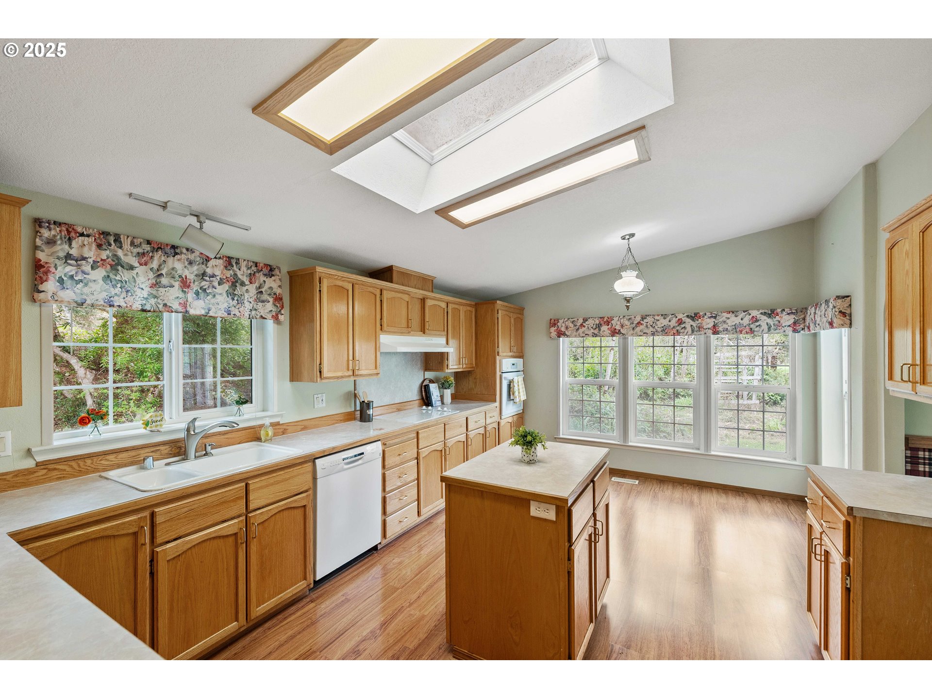 54303 Beach Loop Road Bandon, OR 97411 - Photo 15 of 46 Gallery Image 15