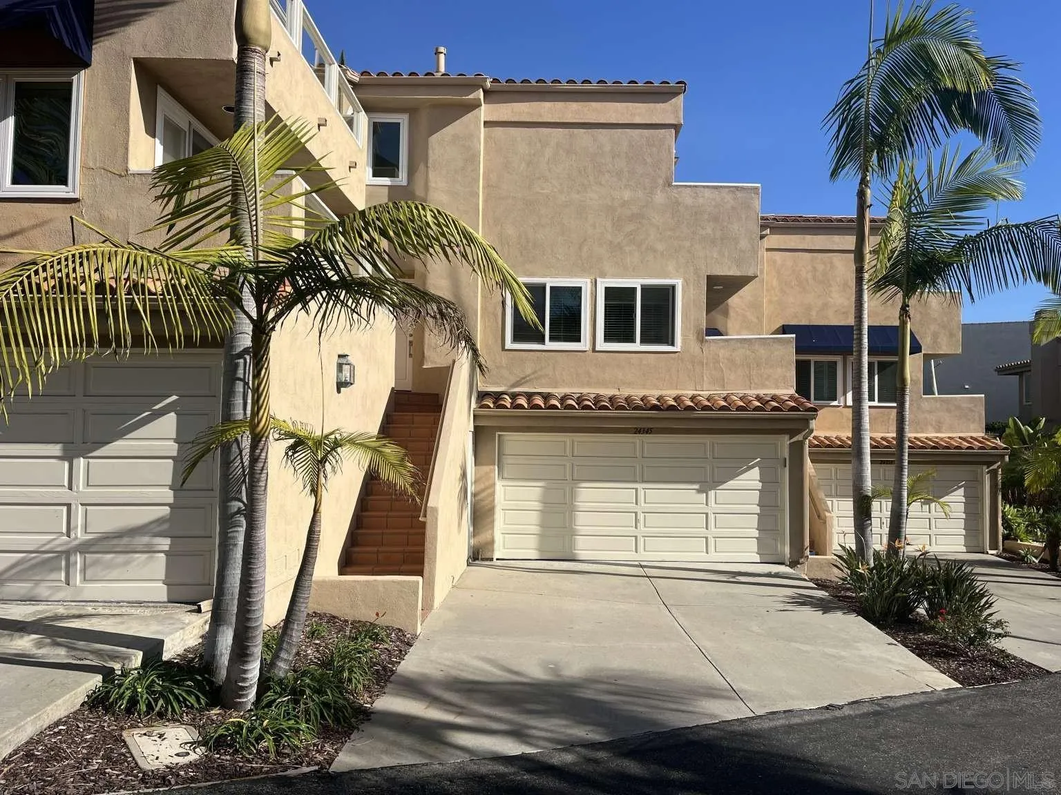 24345 Vista Point Lane Dana Point, CA 92629 - Photo 4 of 24