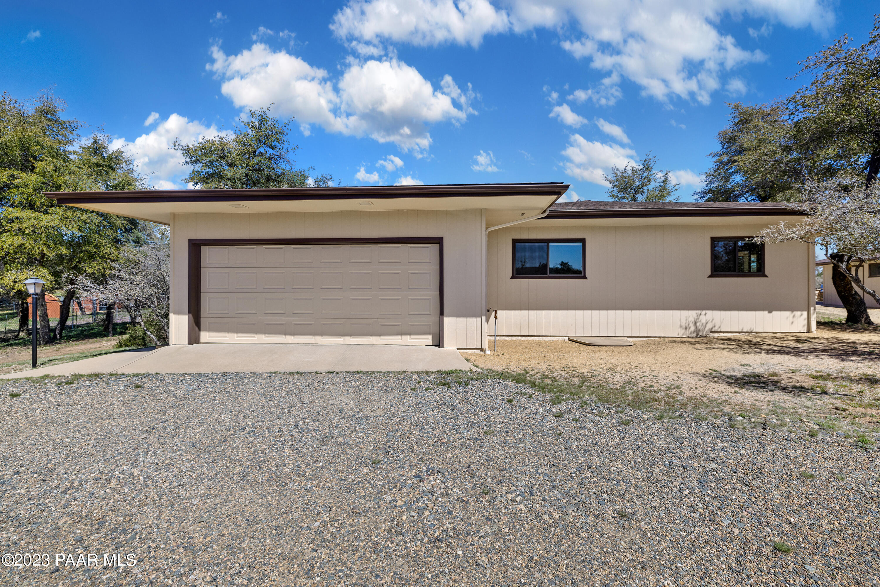 1340 West Oneal Road Prescott, AZ 86305 - Photo 19 of 29 2 Car Garage