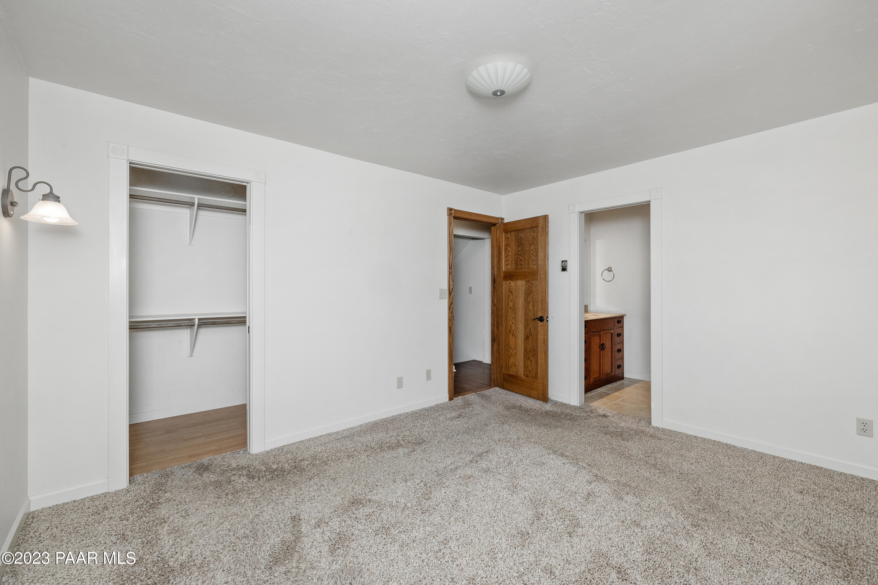 1340 West Oneal Road Prescott, AZ 86305 - Photo 7 of 29 Master Bedroom