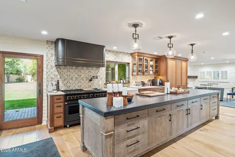 $3,300,000 | 6524 North 61st Street, Paradise Valley, AZ 85253