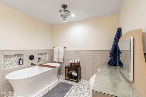 $3,300,000 | 6524 North 61st Street, Paradise Valley, AZ 85253