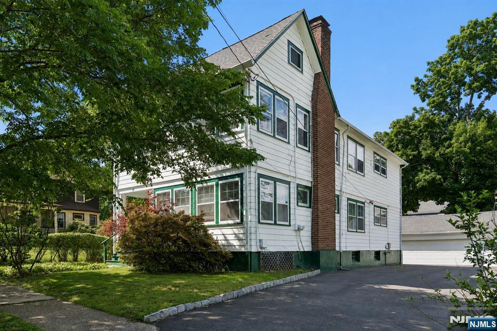 26 Howe Avenue, Unit 2 Montclair, NJ 07042 - Photo 3 of 23