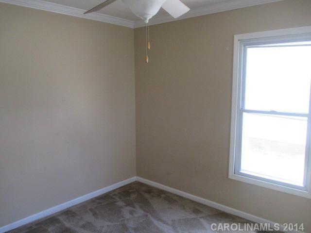 913 Bethpage Road Kannapolis, NC 28081 - Photo 4 of 10 Gallery Image 4