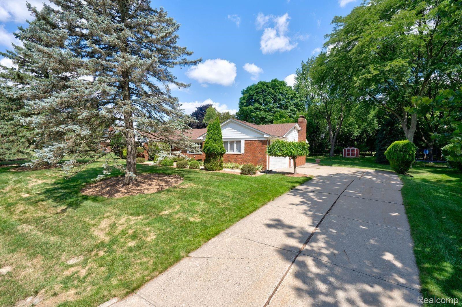 2240 Munster Road Rochester, MI 48309 - Photo 25 of 25 M2.jpeg
