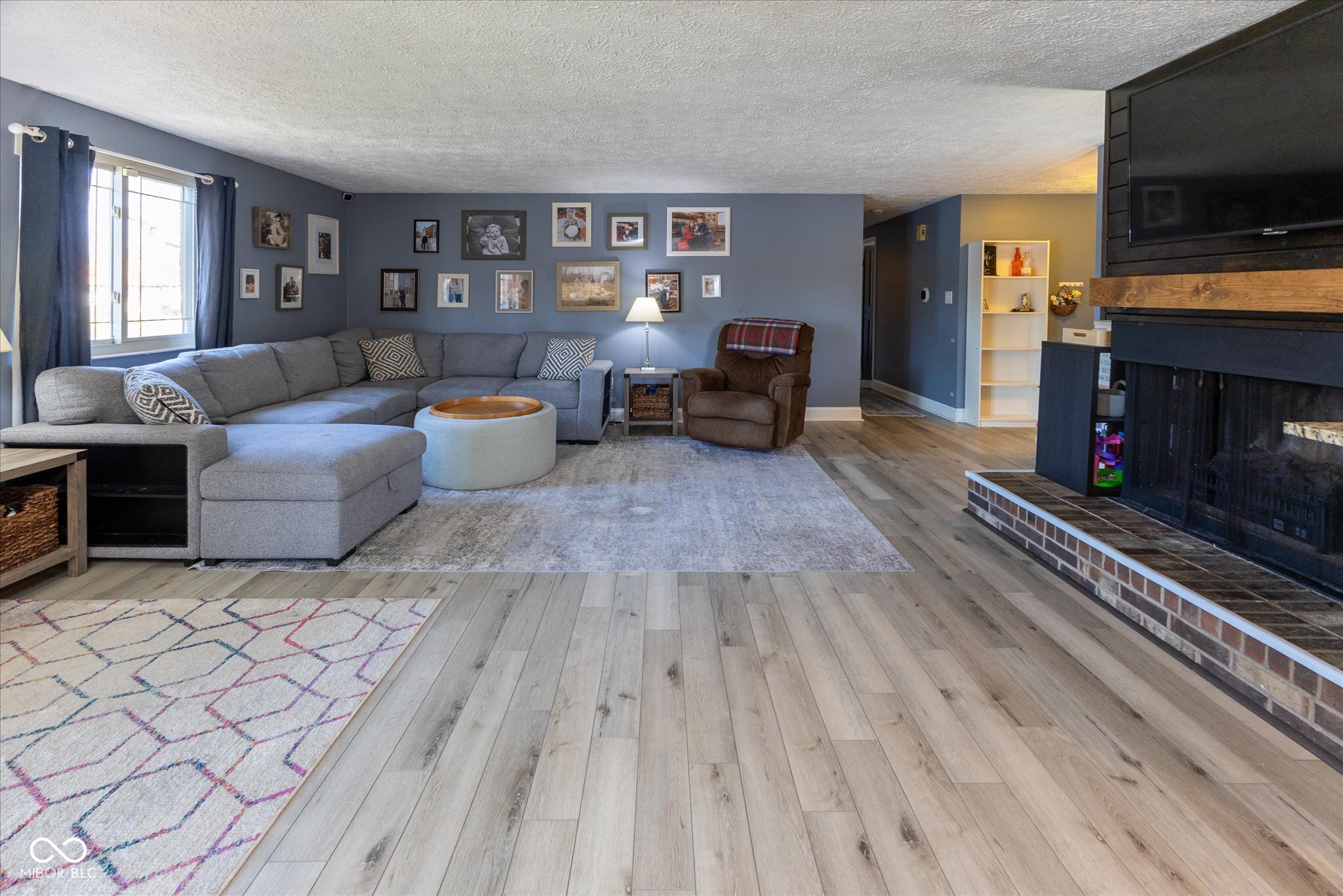 8214 Old Farm Road Indianapolis, IN 46256 - Photo 4 of 24