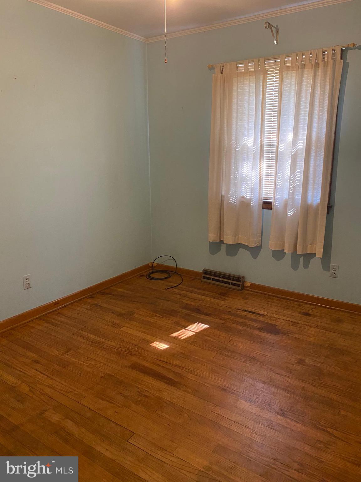 8527 Creek Road Pasadena, MD 21122 - Photo 11 of 18 bedroom