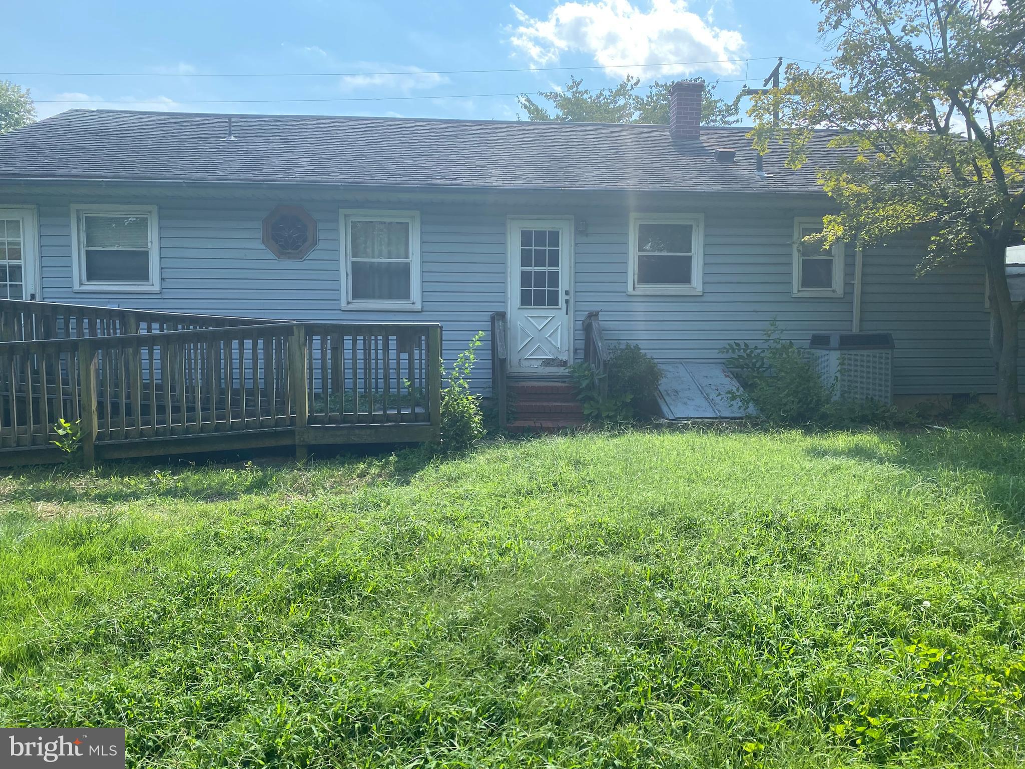 8527 Creek Road Pasadena, MD 21122 - Photo 18 of 18 back of home