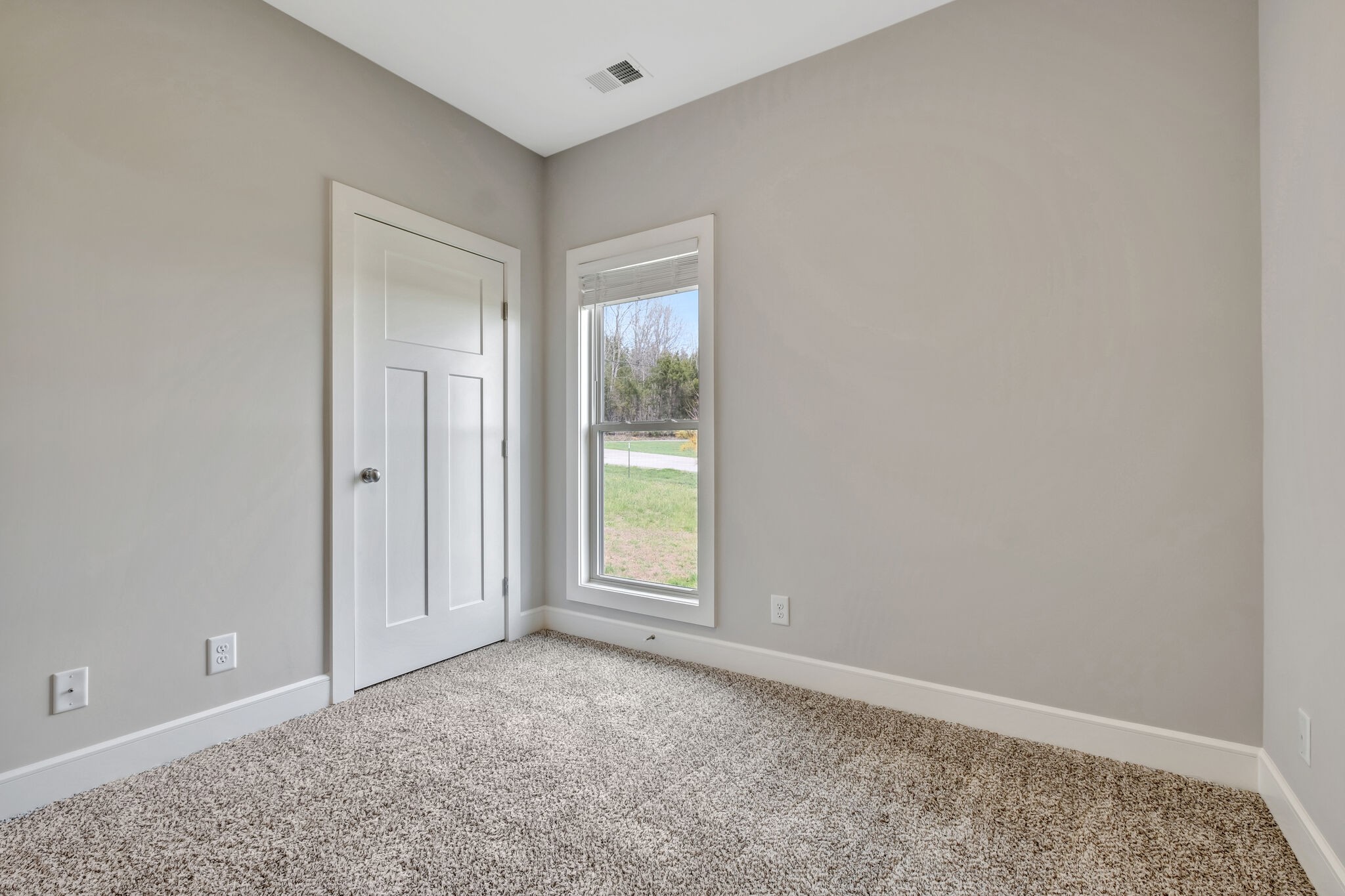 2511 Turner Road Watertown, TN 37184 - Photo 25 of 37 a view of an empty room and window