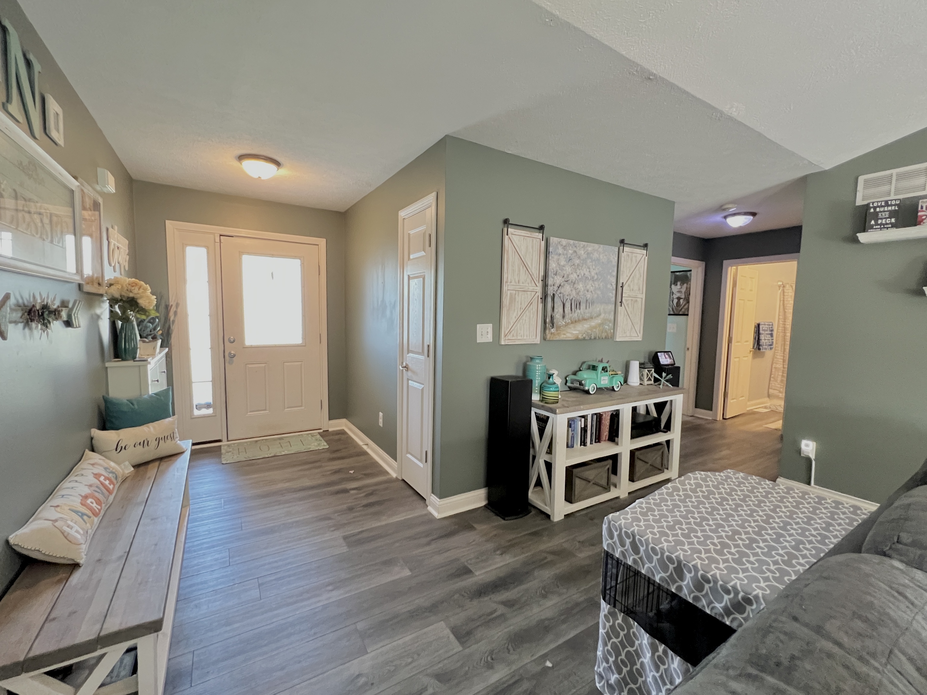 6142 East Meadow Ridge Road Columbus, IN 47203 - Photo 11 of 36 Gallery Image 11