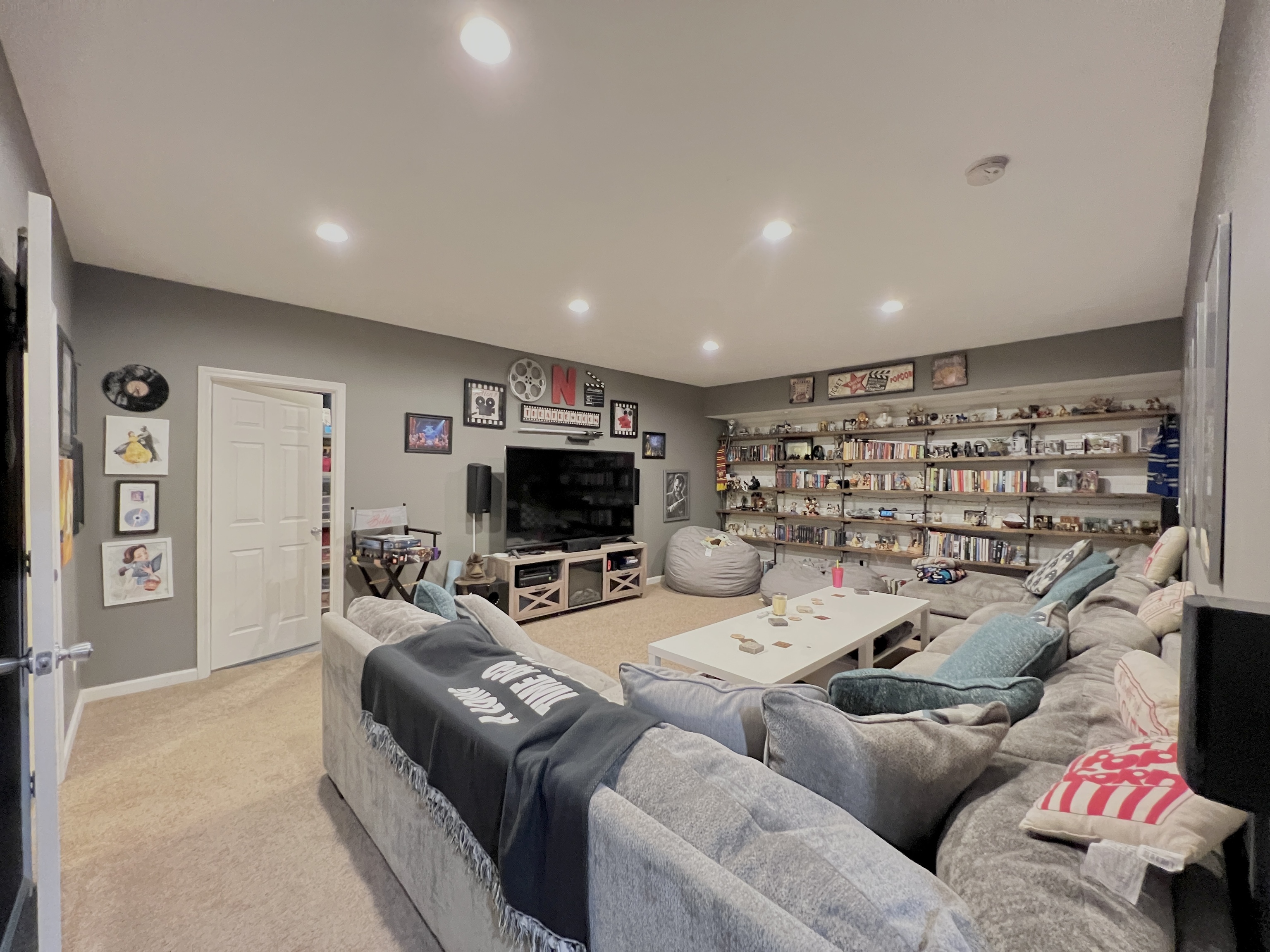 6142 East Meadow Ridge Road Columbus, IN 47203 - Photo 27 of 36 Gallery Image 27
