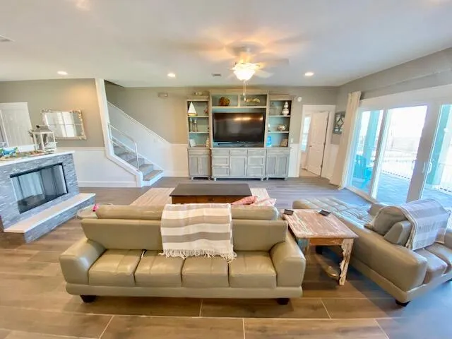 $7,500 | 906 Santa Rosa Boulevard, Fort Walton Beach, FL 32548