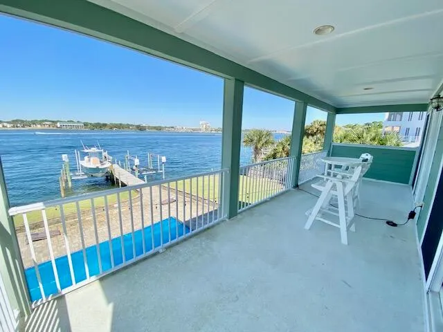 $7,500 | 906 Santa Rosa Boulevard, Fort Walton Beach, FL 32548