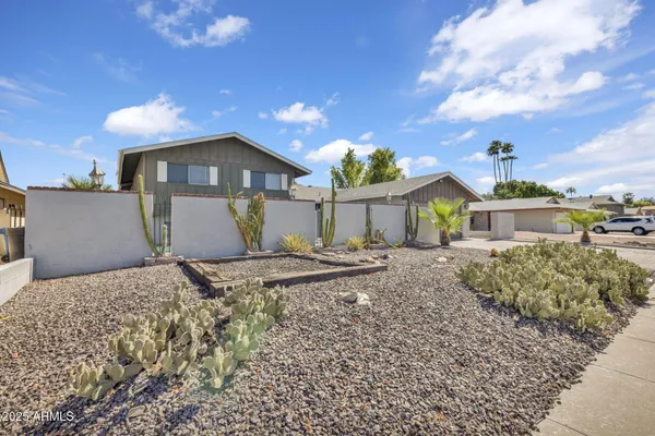 $4,850 | 1333 East Donner Drive, Tempe, AZ 85282