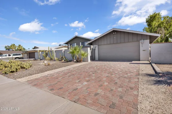 $4,850 | 1333 East Donner Drive, Tempe, AZ 85282