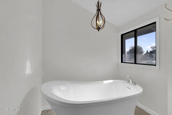 $4,850 | 1333 East Donner Drive, Tempe, AZ 85282