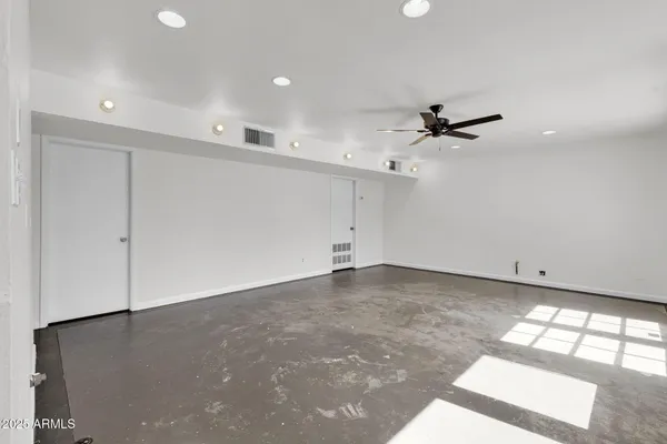 $4,850 | 1333 East Donner Drive, Tempe, AZ 85282