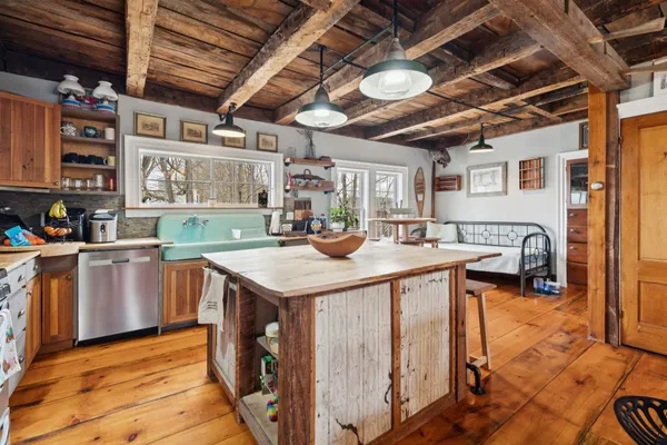 $424,000 | 273 Route 5 North Windsor Vt 05089, Windsor, VT 05089