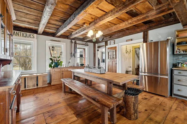 $424,000 | 273 Route 5 North Windsor Vt 05089, Windsor, VT 05089