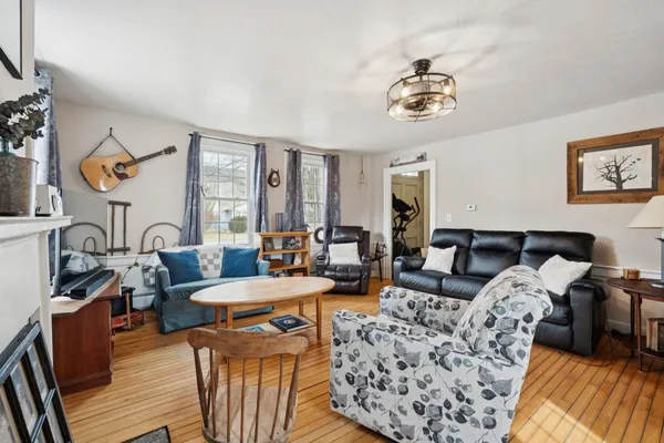 $424,000 | 273 Route 5 North Windsor Vt 05089, Windsor, VT 05089